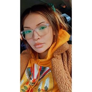 Meet your Posher, Lizz